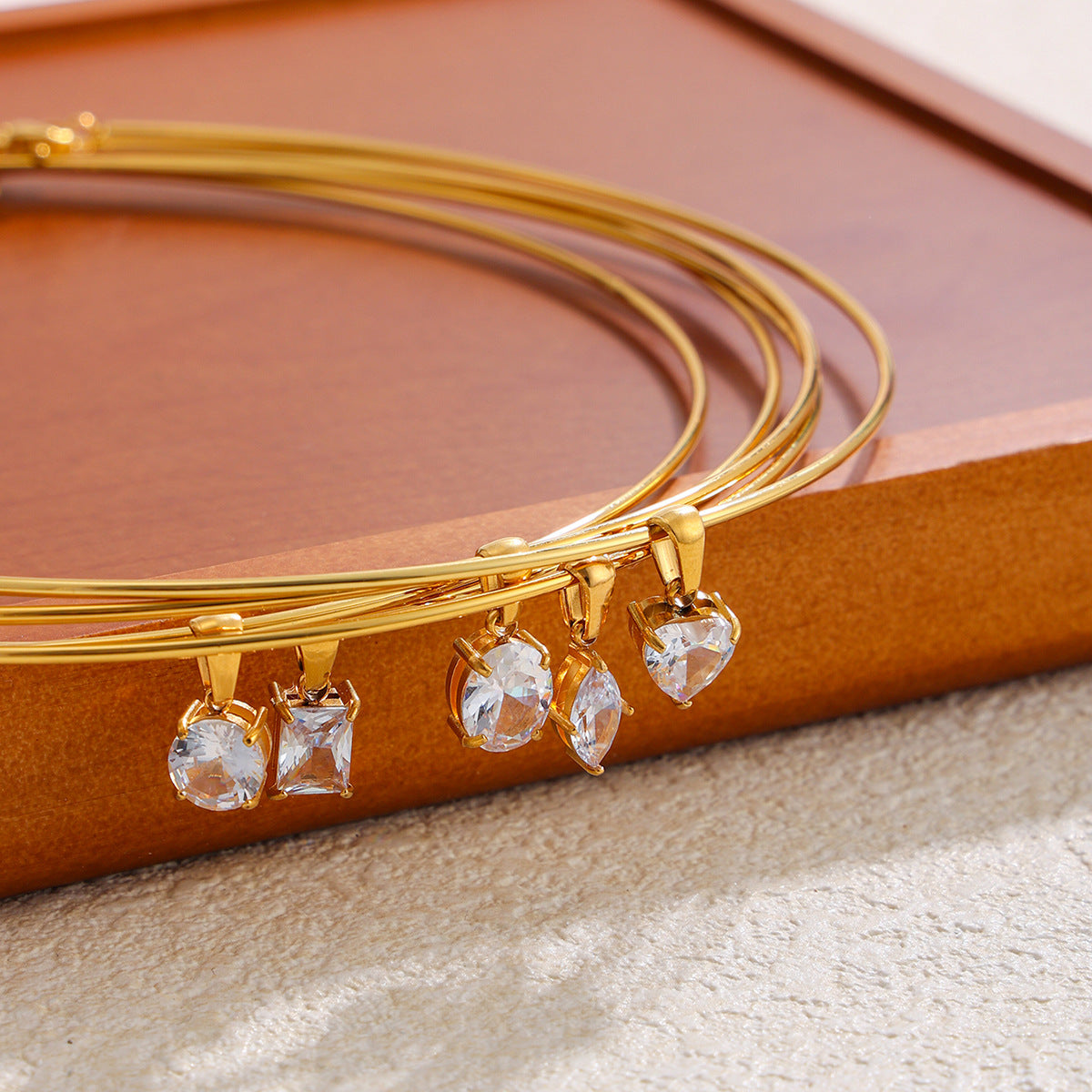 Pvd Gold-Plated Glossy Collar Collar Light Luxury Zircon Geometric Pendant Choker Necklace