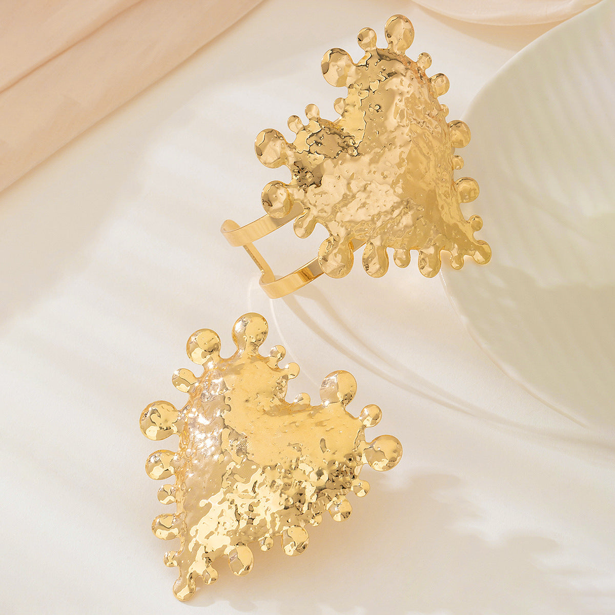 Fashionable Metal Love Ring Bracelet Set for Women