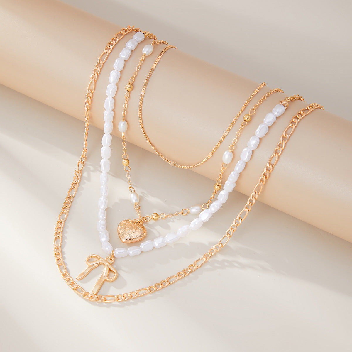 Planderful Vienna Verve Necklace – Elegant Personalized Bow Design