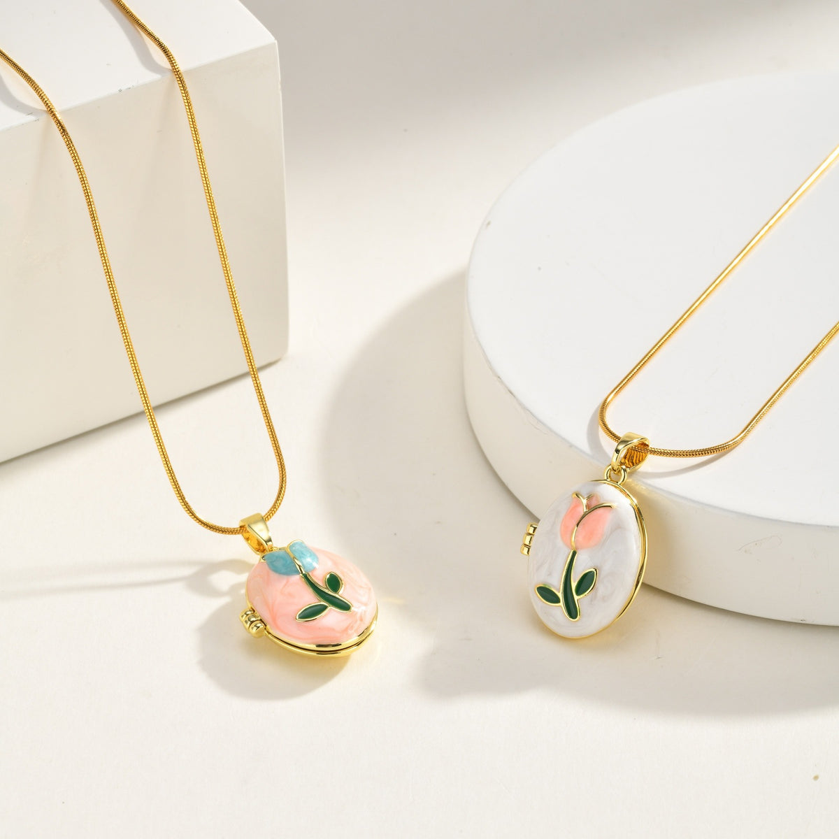 Pink & Blue Oil Drop Flower Photo Box Necklace Copper Material Can Be Opened & Closed