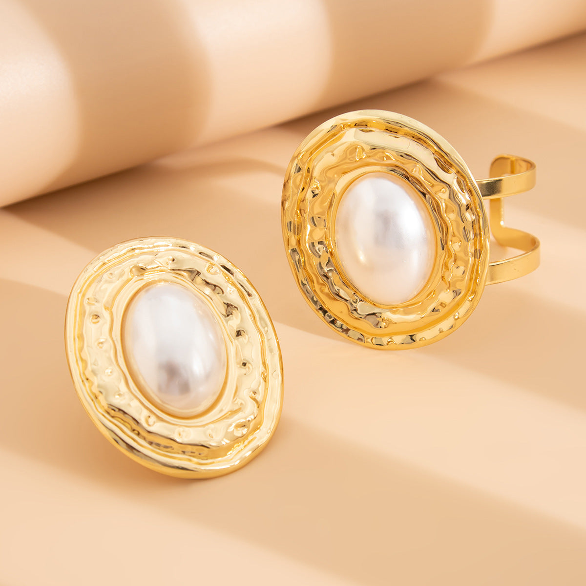 Planderful Vienna Verve Bracelet Set – Elegant Geometric Design with Imitation Pearls