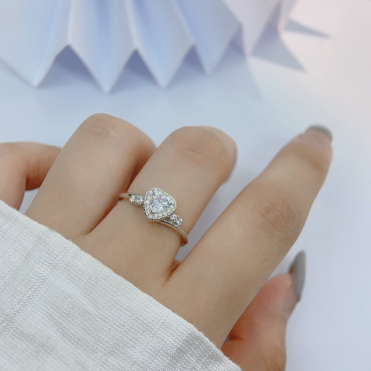 S925 Sterling Silver Zircon Halo Ring — Adjustable