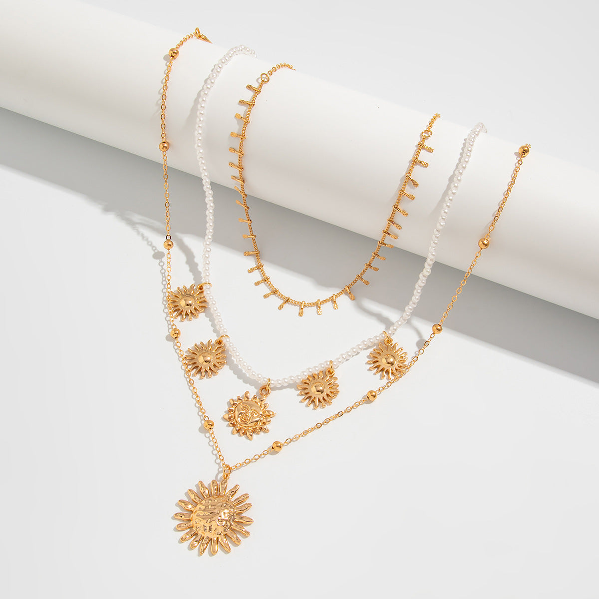 Planderful Vienna Verve Necklace – Unique Ethnic Imitation Pearl Design