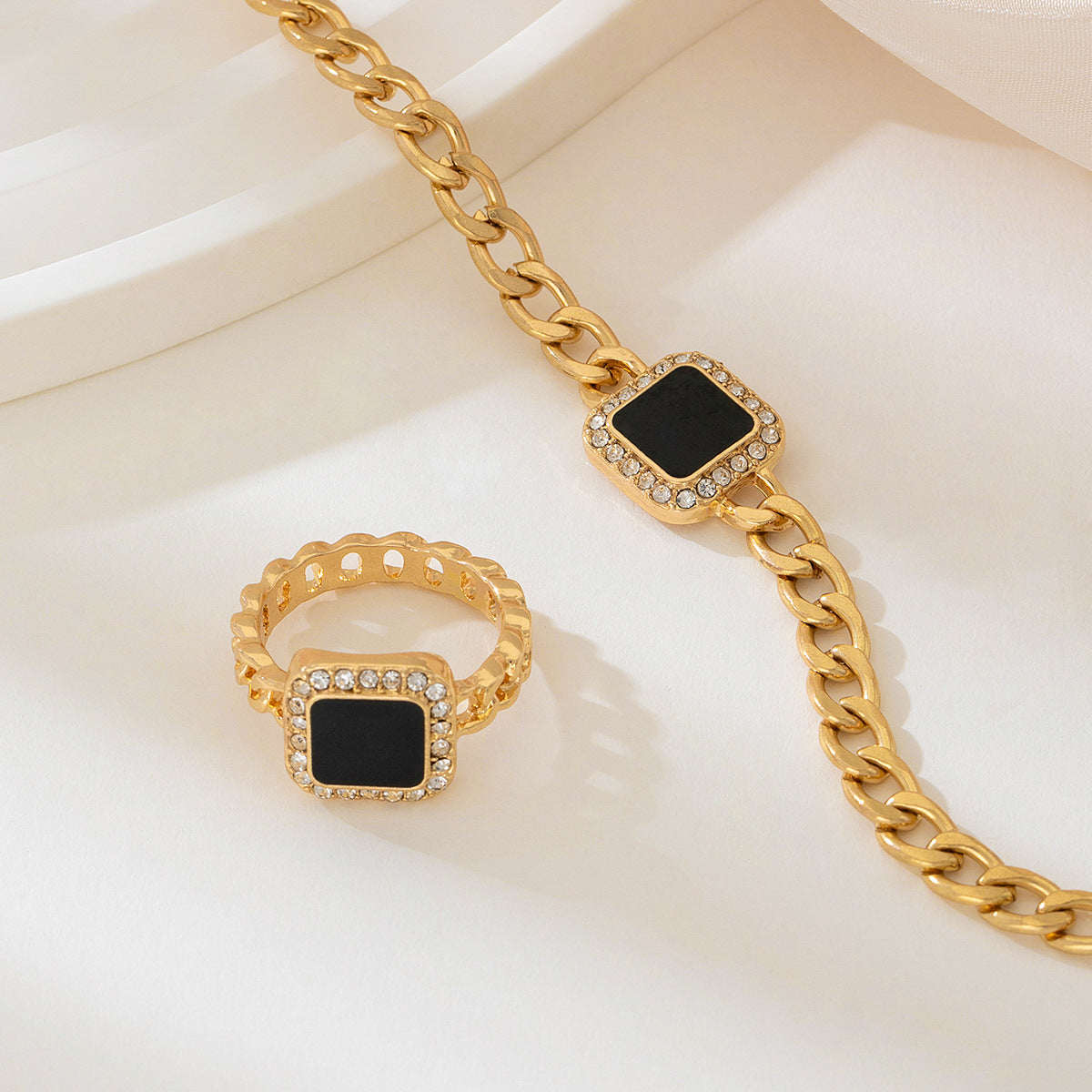 Elegant Metal Geometric Jewelry Set for Fashionable Women