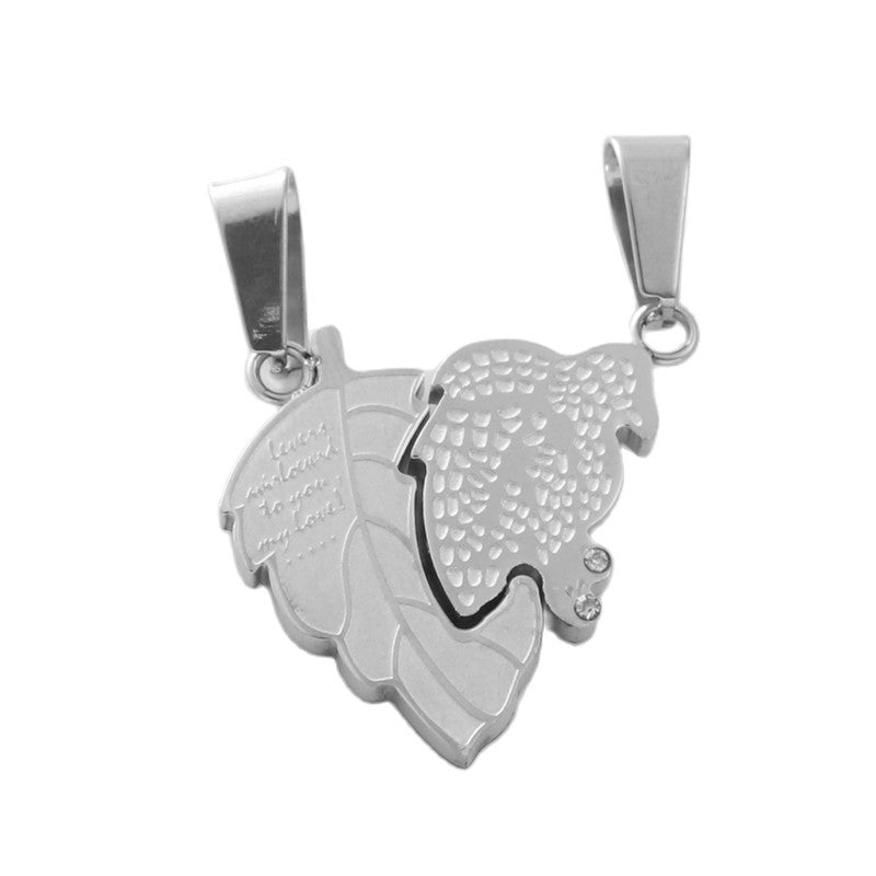 Stylish Titanium Steel Maple Leaf Pendant Necklace for Men - Retro Trendy Design