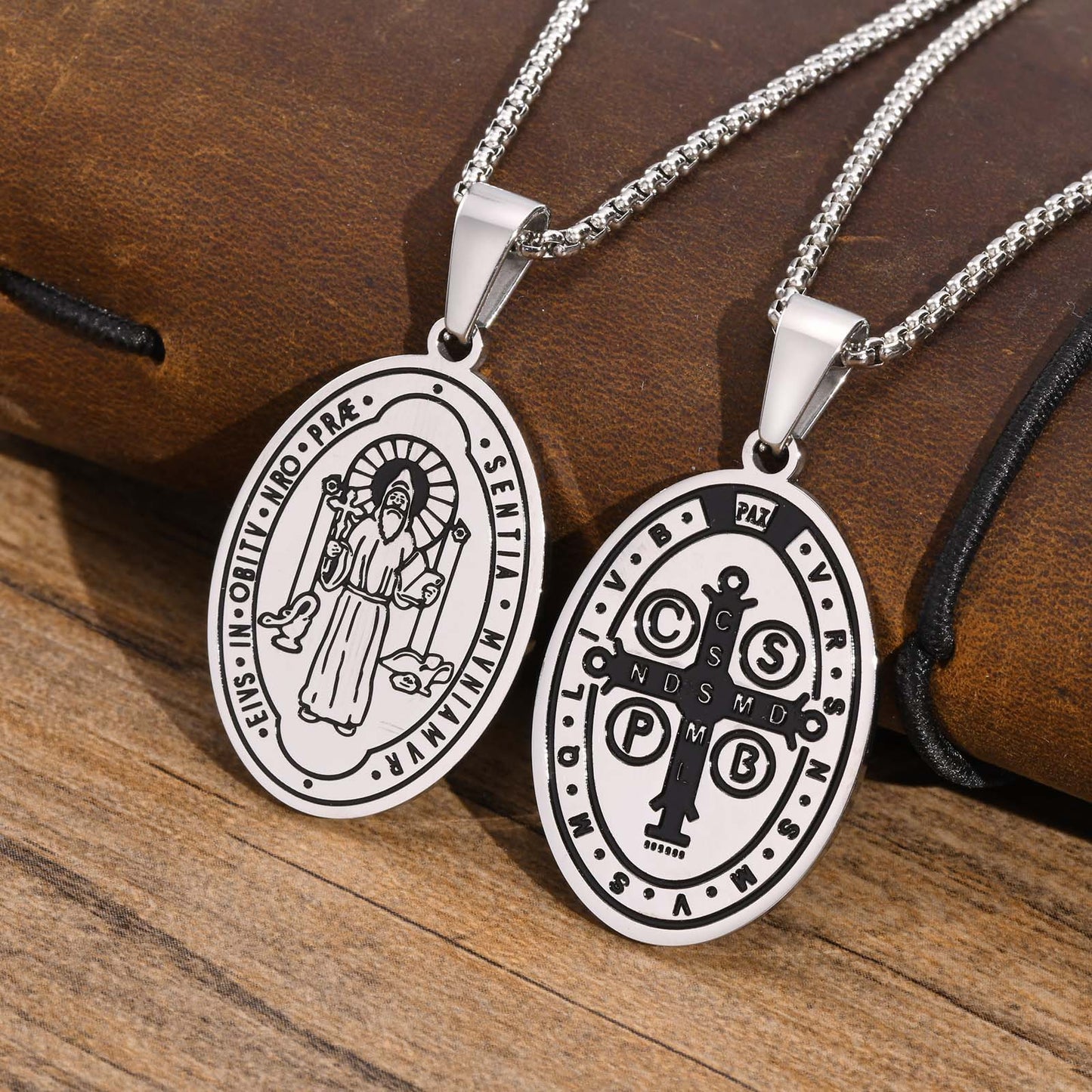 European And American Jewelry Wholesale Necklace Stainless Steel Double-Sided St Benedict Oval Pendant For Men