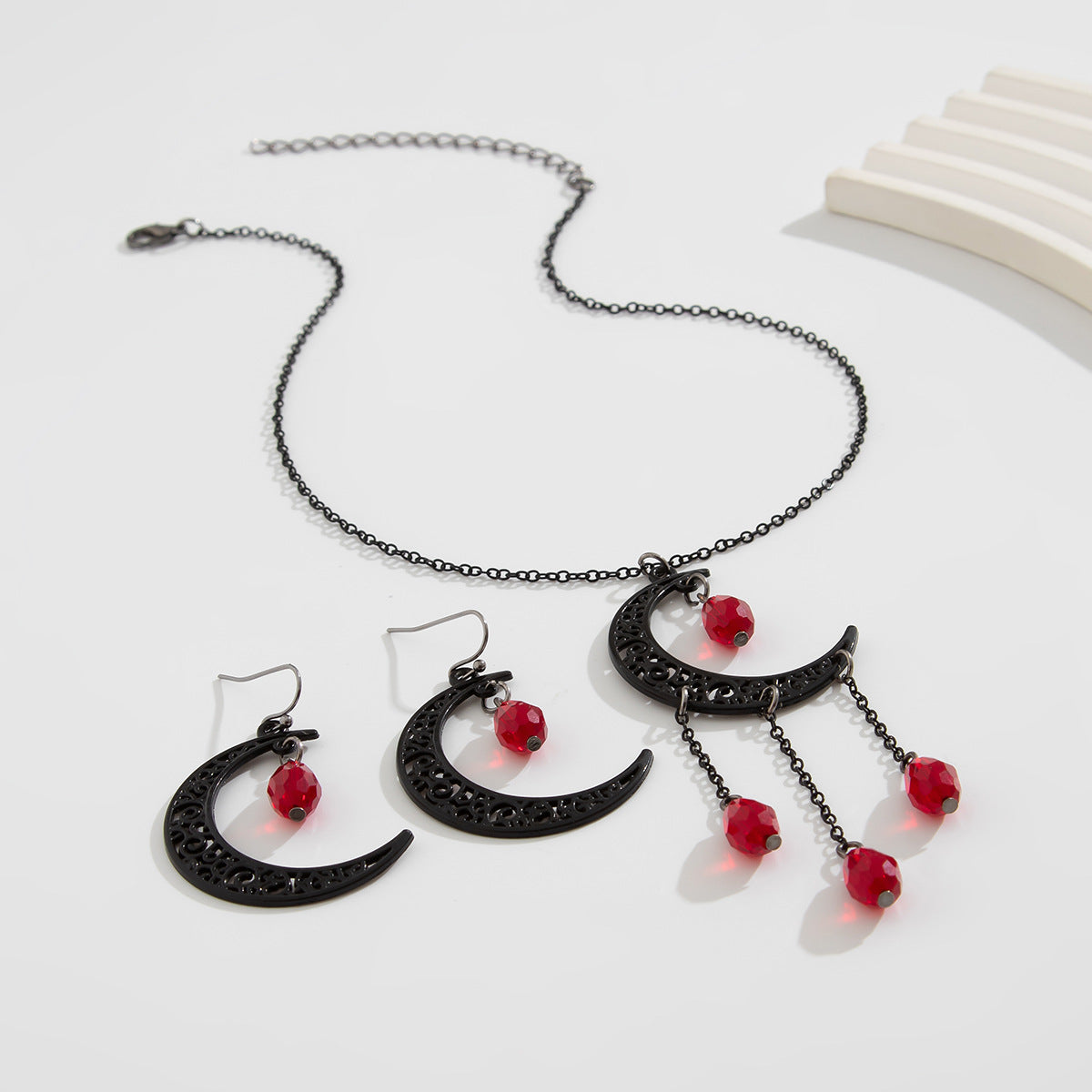 Planderful Vienna Verve Necklace and Earrings Set – Elegant Gothic Moon Pendant Design