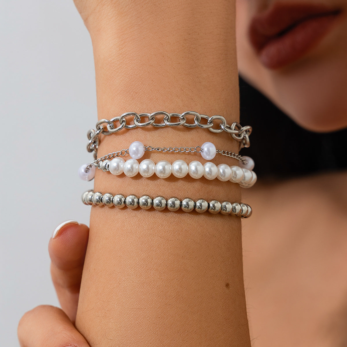 Planderful Vienna Verve Layered Chain Bracelet For Women Imitation Pearl Bead Stacked Jewelry Everyday Glam