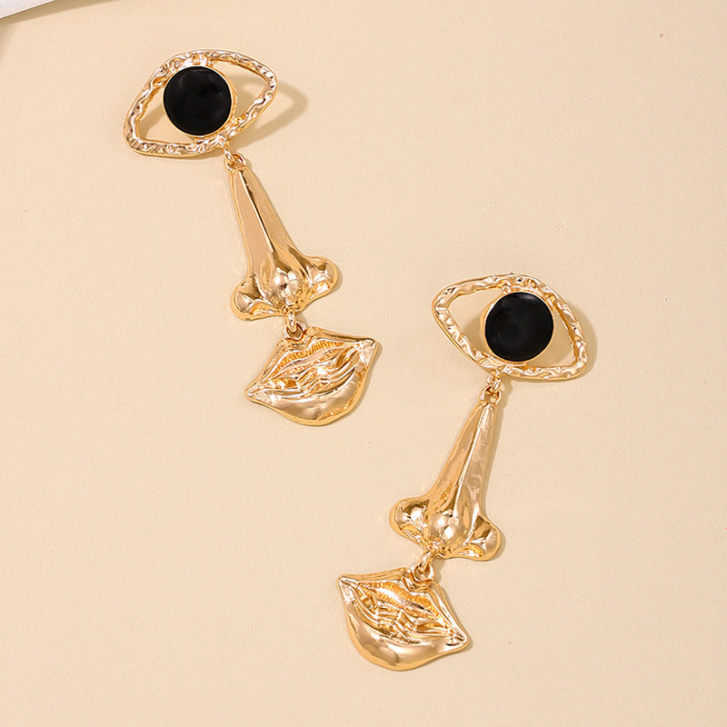 Trendy Devil's Eye Lips Tassel Earrings - Planderful Vienna Verve Collection