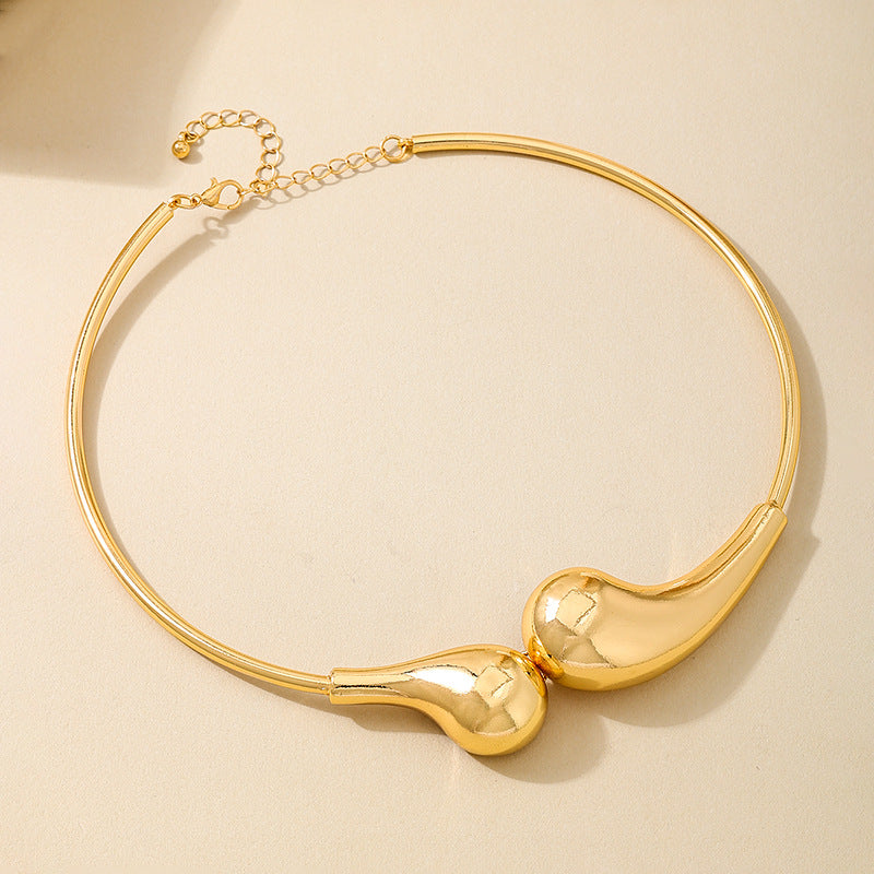 Planderful Vienna Verve Necklace – Exaggerated Retro Gold Water Drop Design