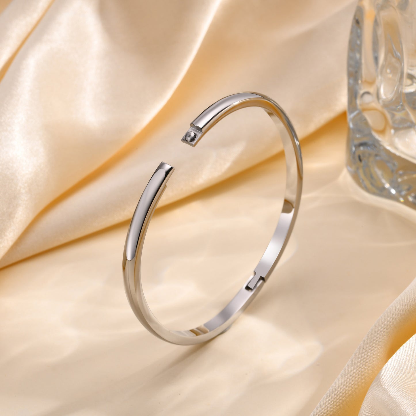 Bare 4mm Stainless Steel Can Open Bracelet Women's Jewelry