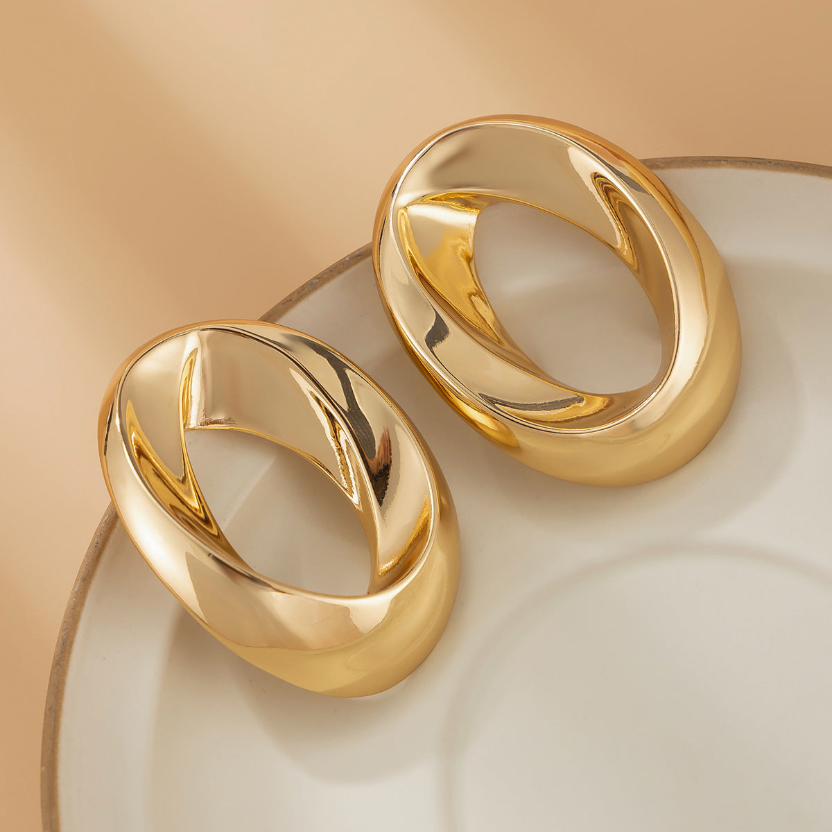 Planderful Geometric Stud Earrings Women Hollow Metal Texture Twist Glossy Statement Jewelry