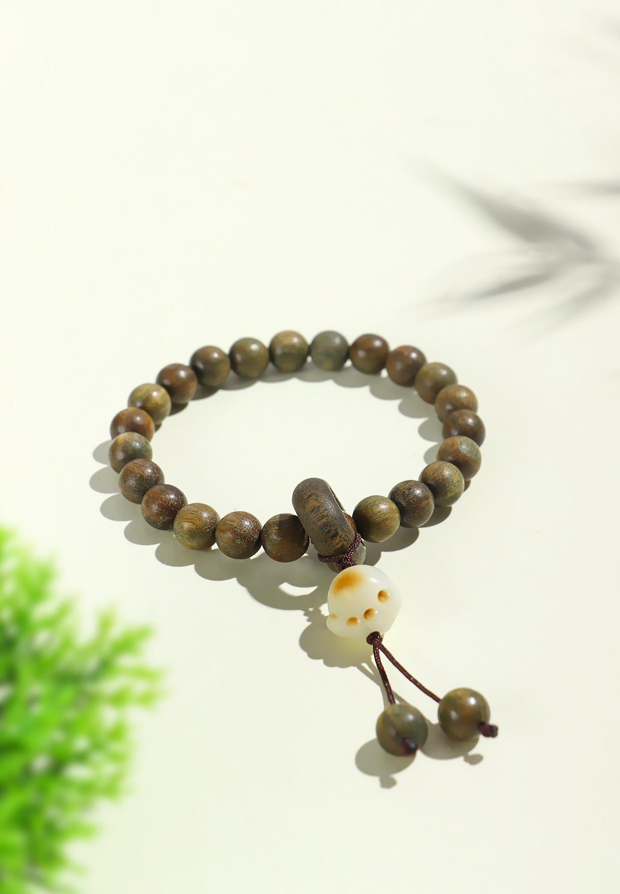 Planderful Fortune's Favor Bracelet – Retro Ethnic Style with Cat Claw Beads