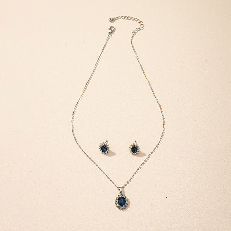 Luxe European Floral Jewelry Set with Necklace and Earrings