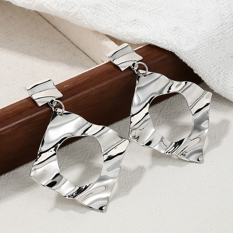 Chic Geometric Pleated Earrings with a Metallic Twist