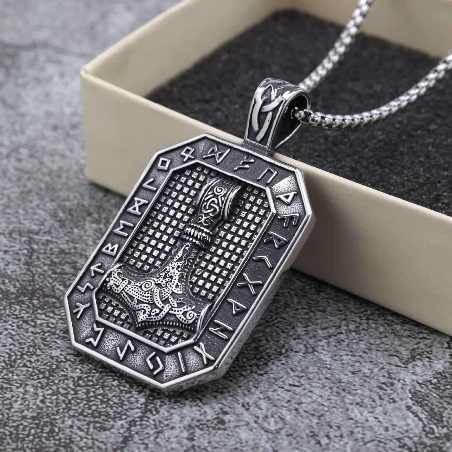 Planderful Viking Rune Pendant For Men Durable Retro Stainless Steel Norse Legacy Quake Medal