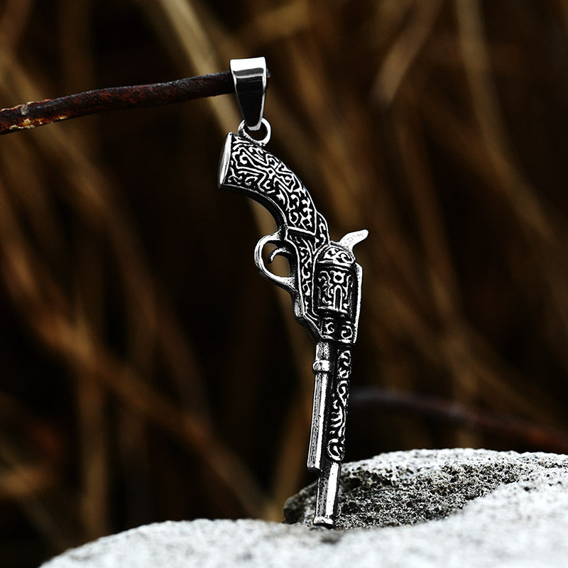 Custom Vintage Men's Pendant Jewelry - Dominant European and American Style Titanium Steel Accessories for Wholesale