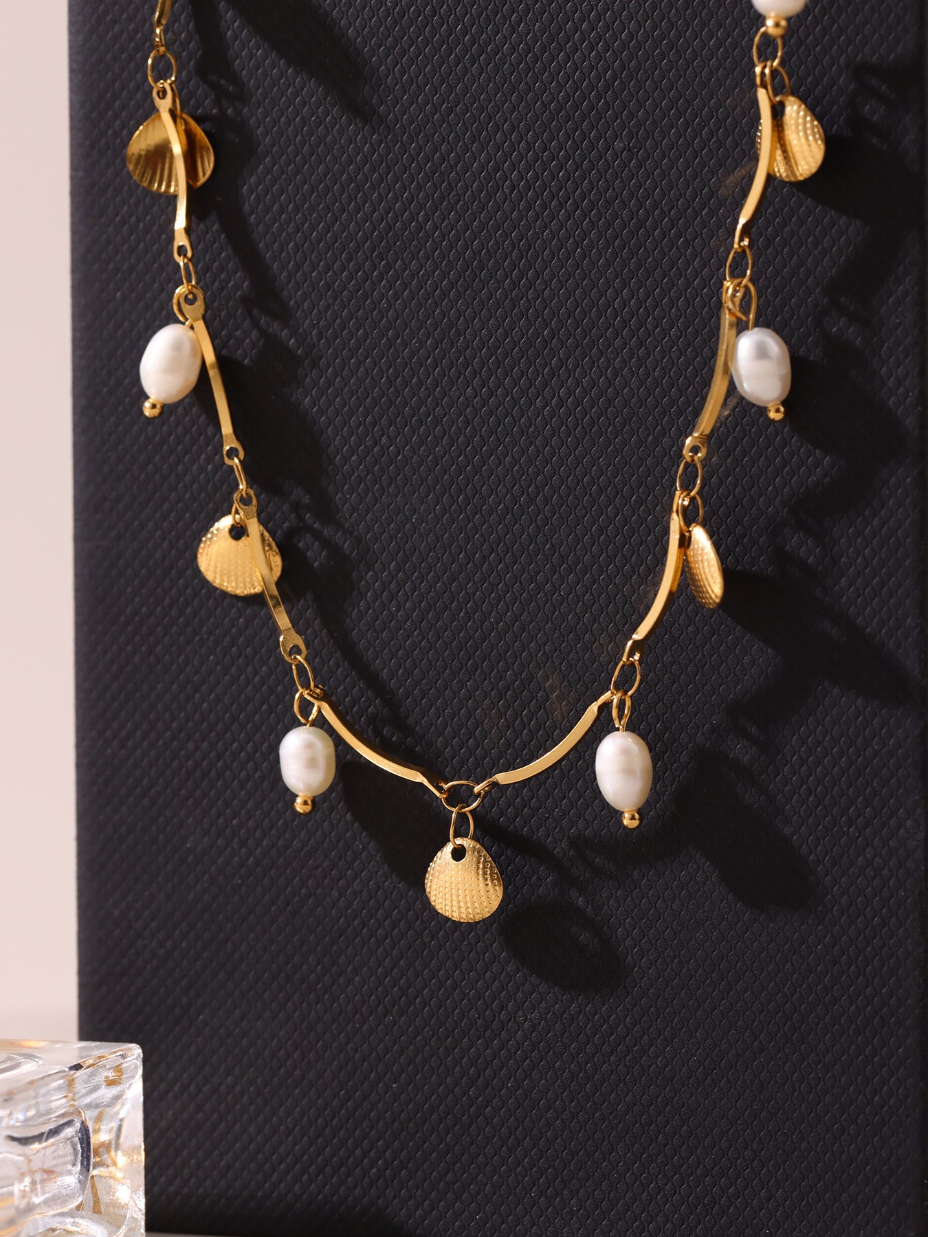 Planderful Freshwater Pearl Necklace For Women Elegant Shell