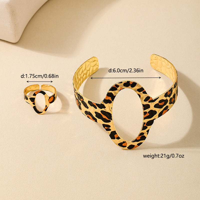 Stylish Leopard Print Metal Bracelet and Ring Set for Women