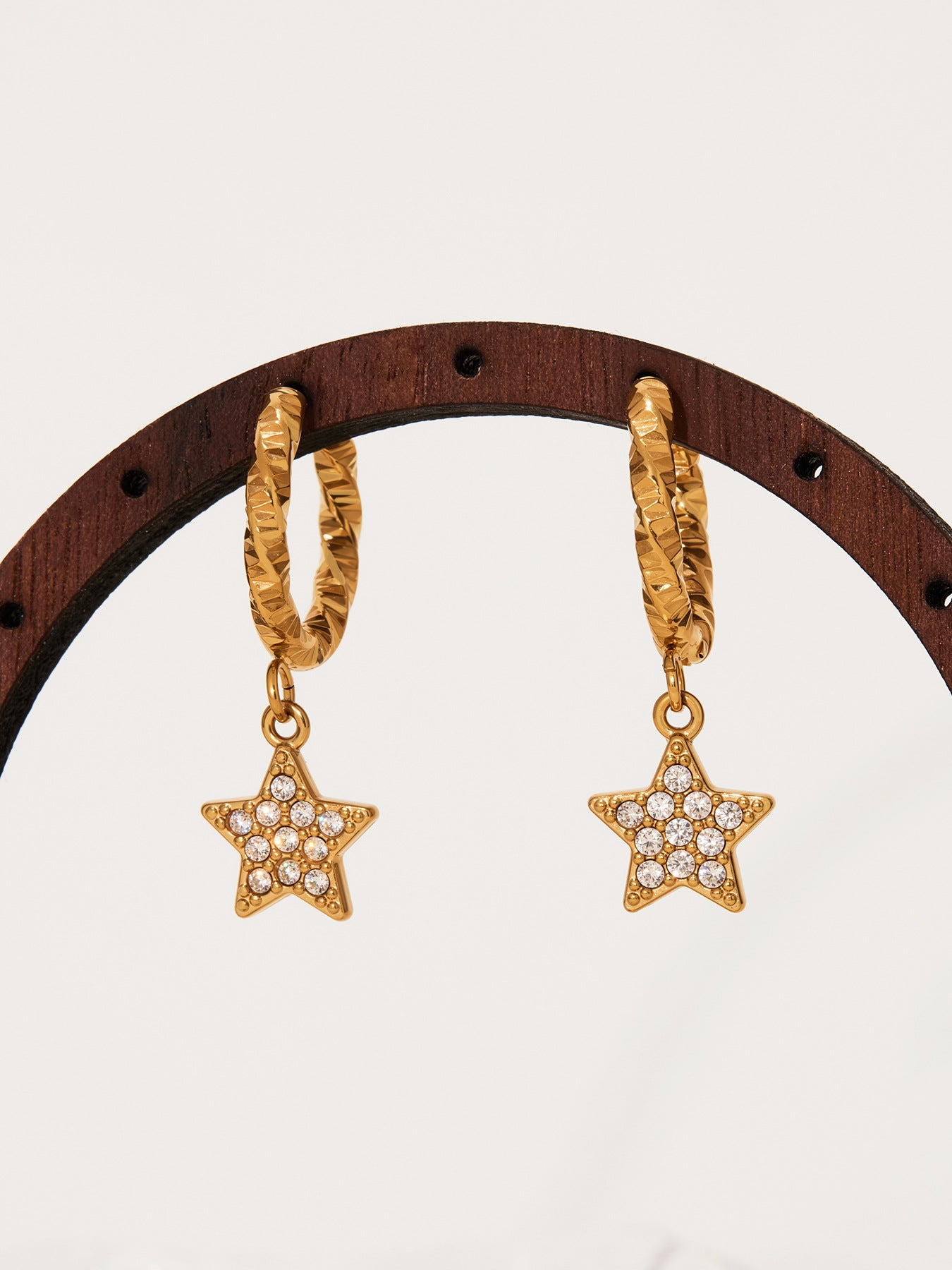 Planderful Zirconium Pentagram Earrings 18K Goldplated Bold