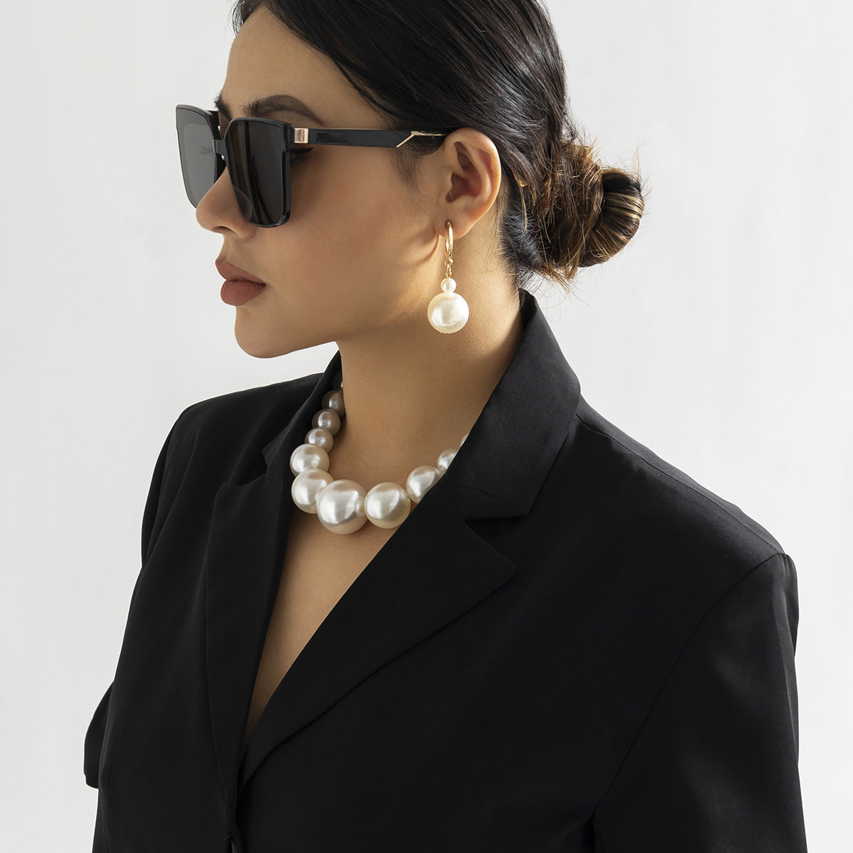 Cold Wind Geometric Bead Necklace Exaggerated Imitation Pearl Bead Necklace