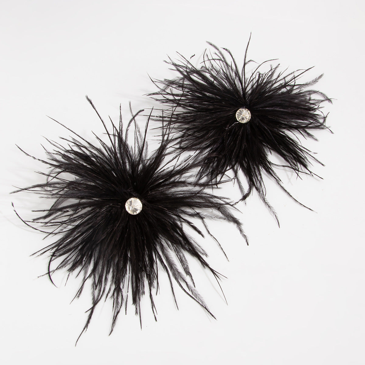 Planderful Vienna Verve Feather Flower Stud Earrings With Fluffy Zircon Accents For Trendsetting Fashion Lovers