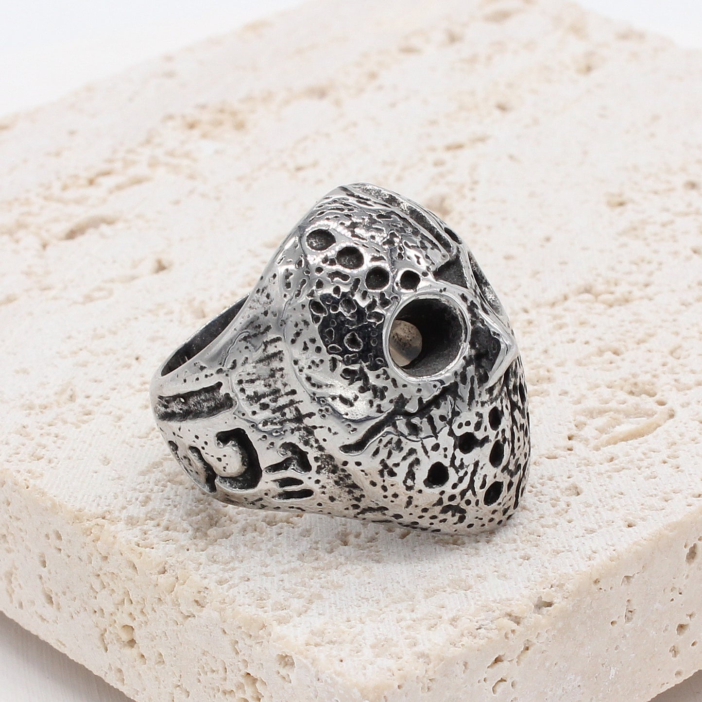 Planderful Skull Ring Steel Durable Unisex Gothic Accessory For Men And Women Statement Jewelry