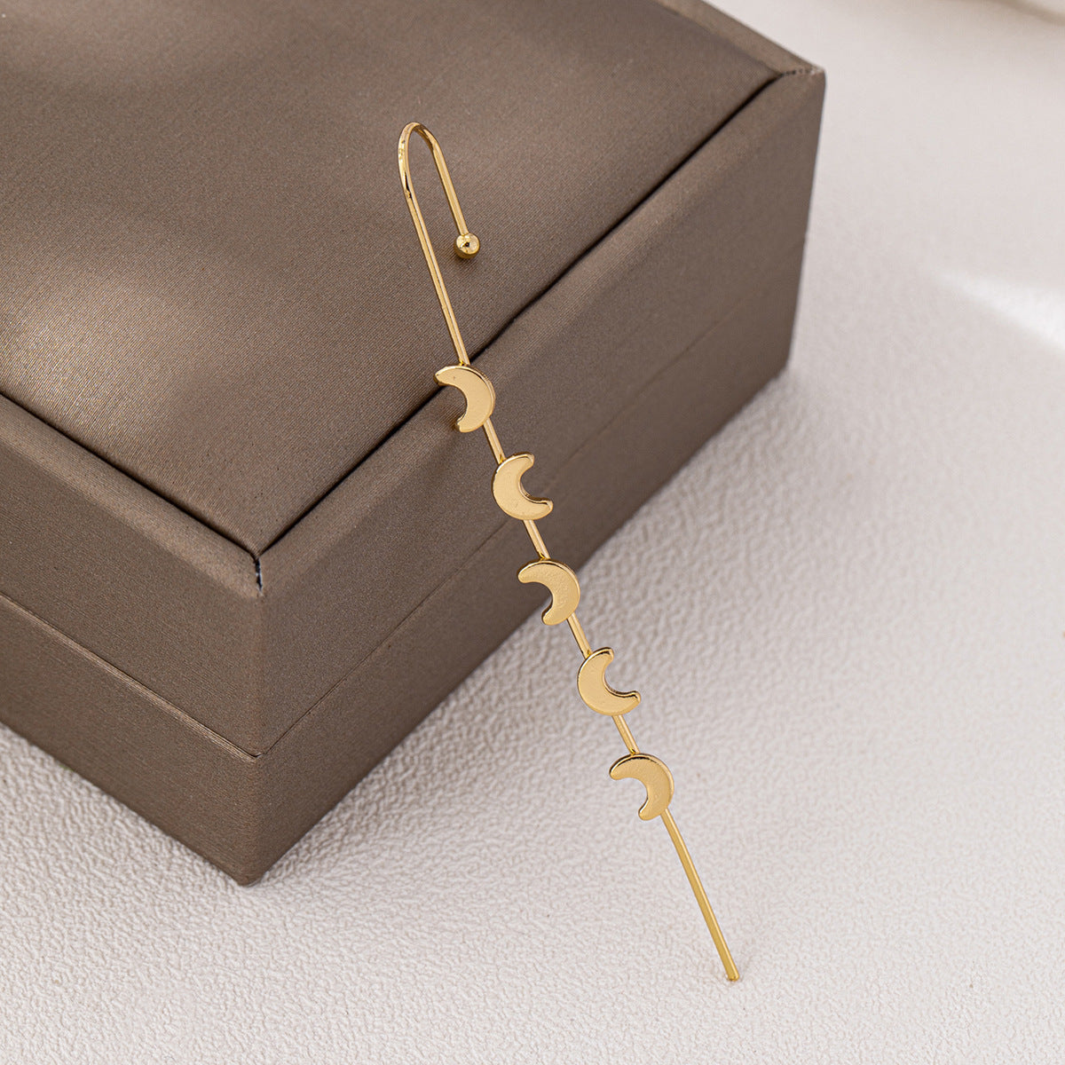 Planderful Vienna Verve Earrings – Simple and Practical Design