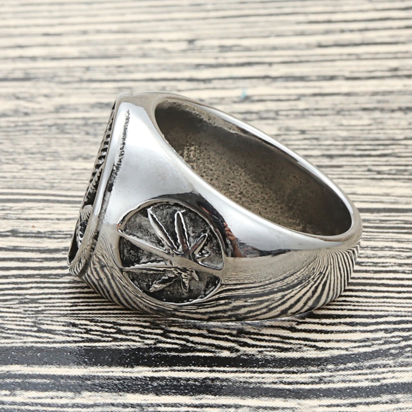 Titanium Steel Maple Leaf Ring for Men - Retro Punk Style in Stainless Steel
