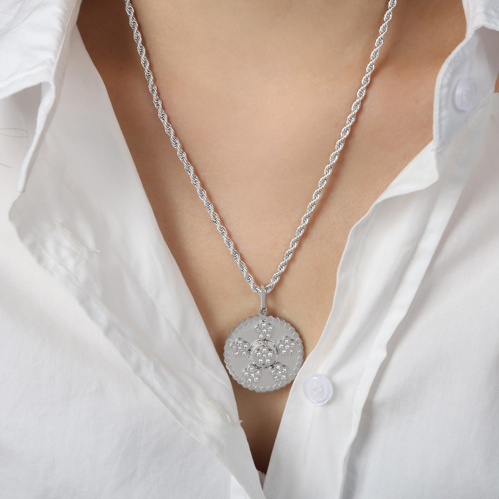 Medieval-Inspired Gold-Plated Lotus Flower Pendant Necklace for Elegant Women