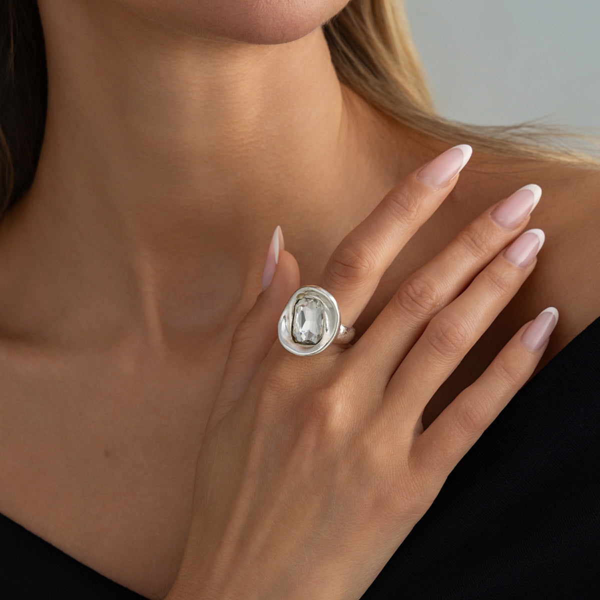 Planderful Vienna Verve Zircon Ring For Women Elegant Cross Design Silver Geometric Statement Jewelry