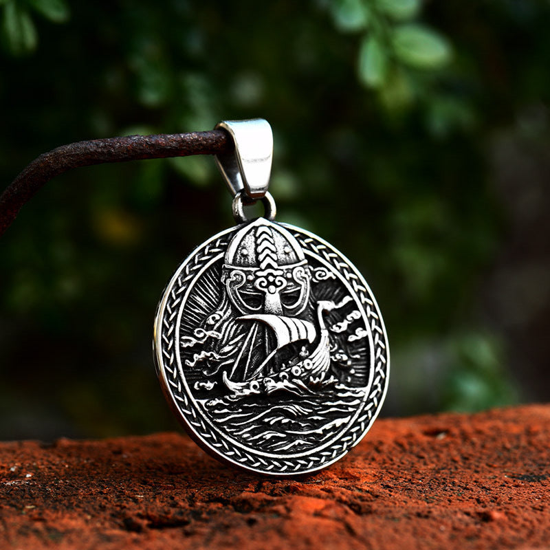 Planderful Everyday Genie Viking Ship Necklace - Titanium Steel Pendant For Retro Fashion Lovers
