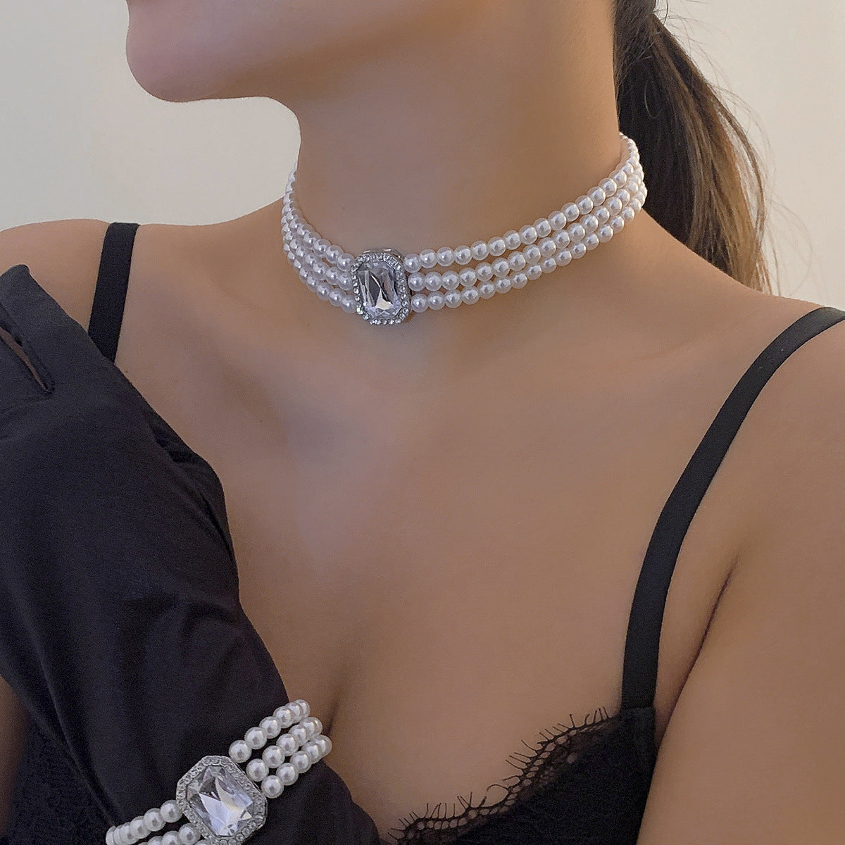 Multi-Layer Pearl and Diamond Heart Necklace with European Flair