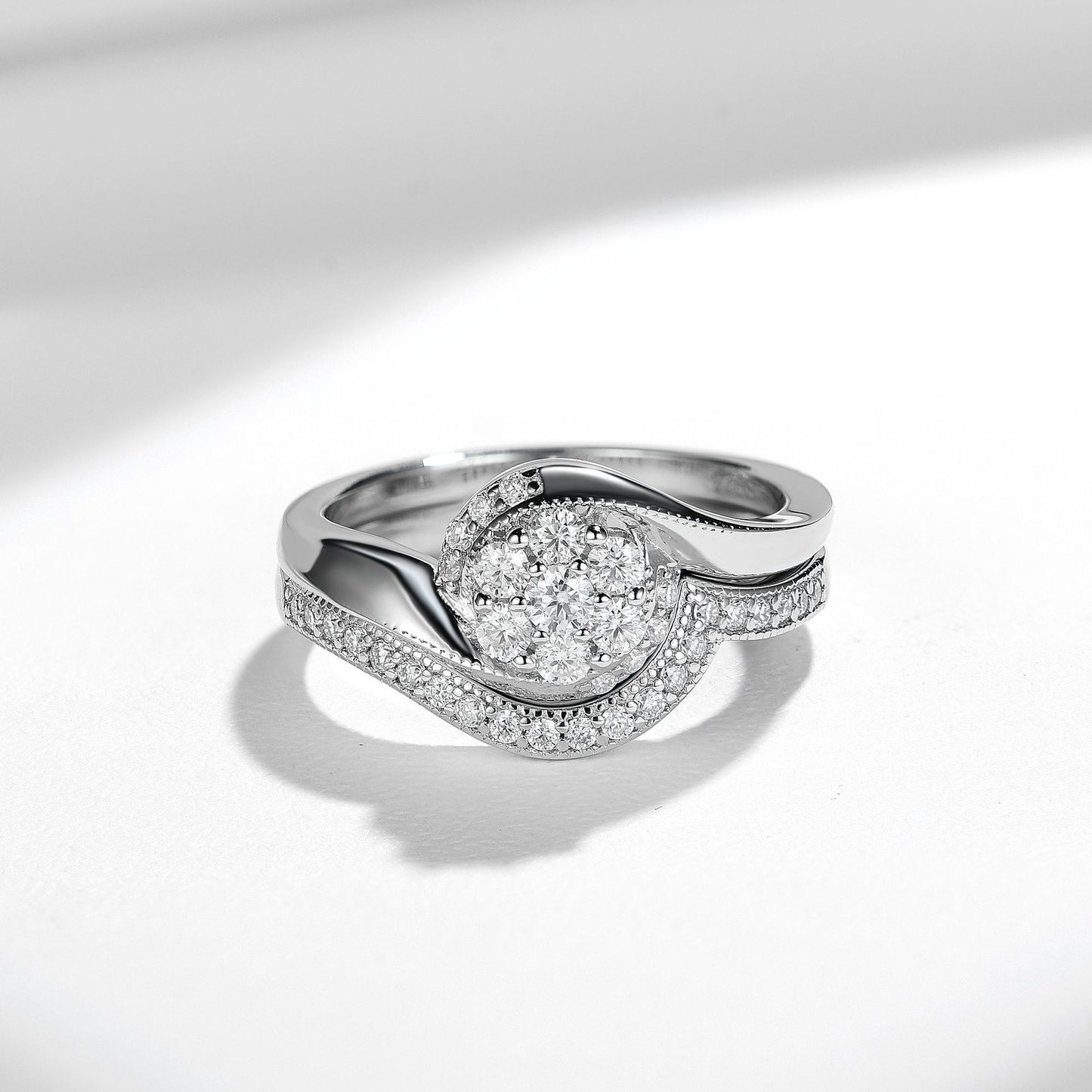 Vintage Niche Design Circumferential Diamond Snowflake Moissanite Ring