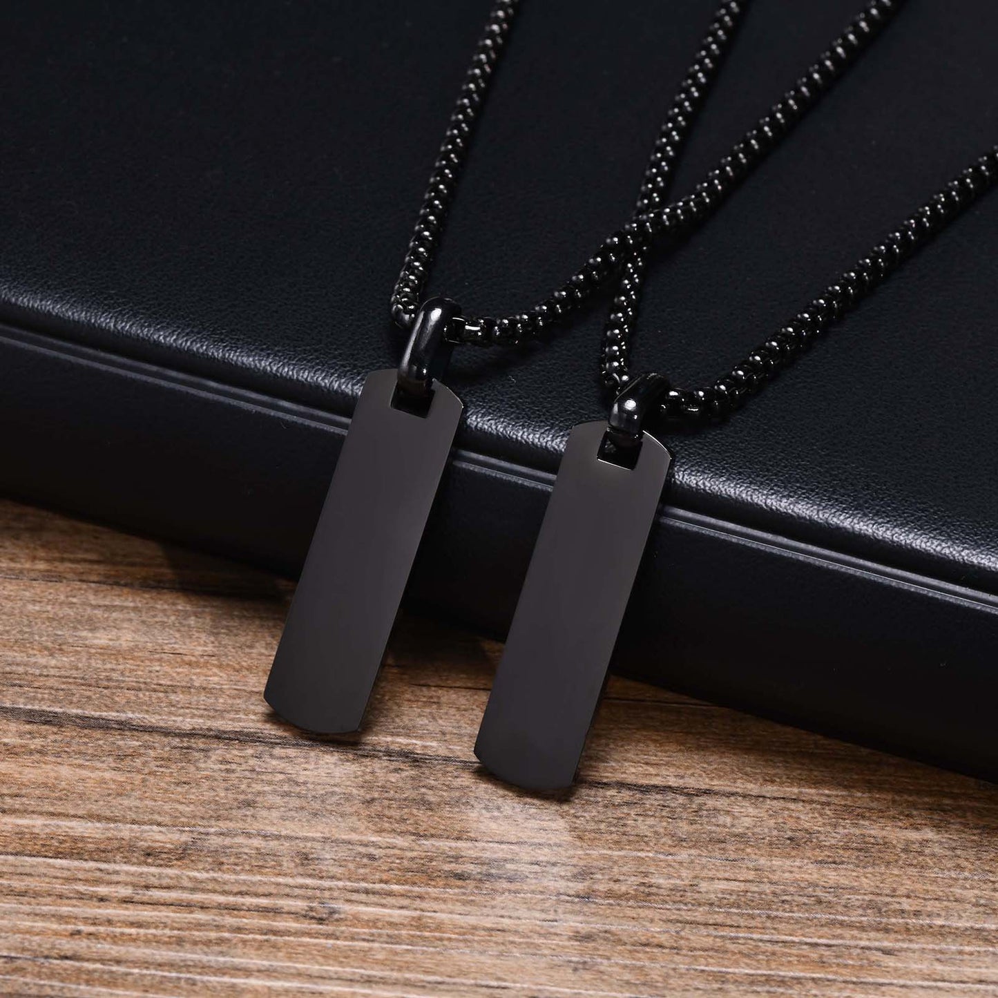 Stainless Steel Glossy Tag Black Pendant Necklace for Men