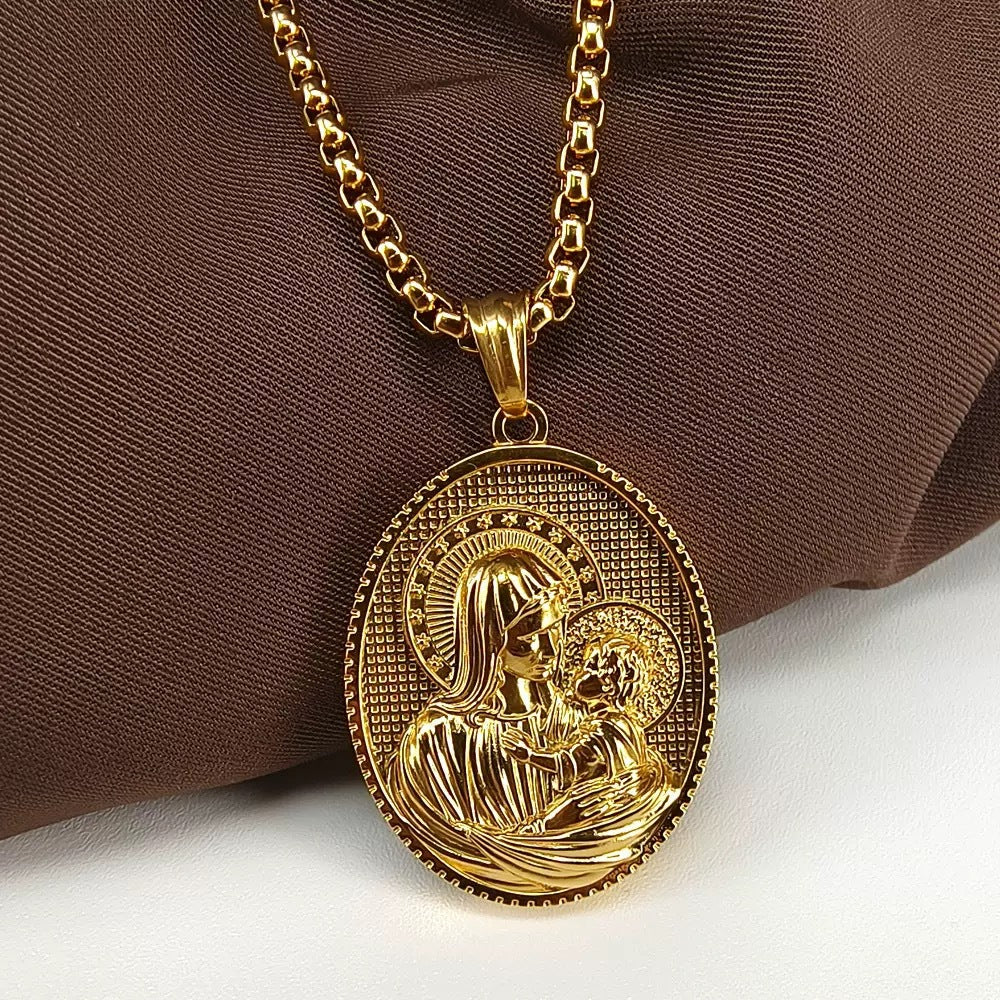 Planderful Unisex Stainless Steel Necklace With 3D Relief Pendant Retro European American Style
