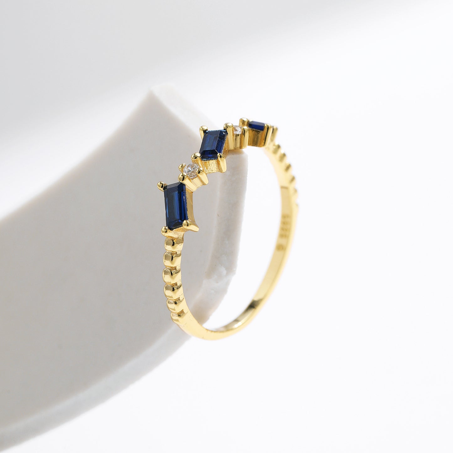 Planderful Gala Fireworks Ring – Elegant Emerald Cut Zircon Design