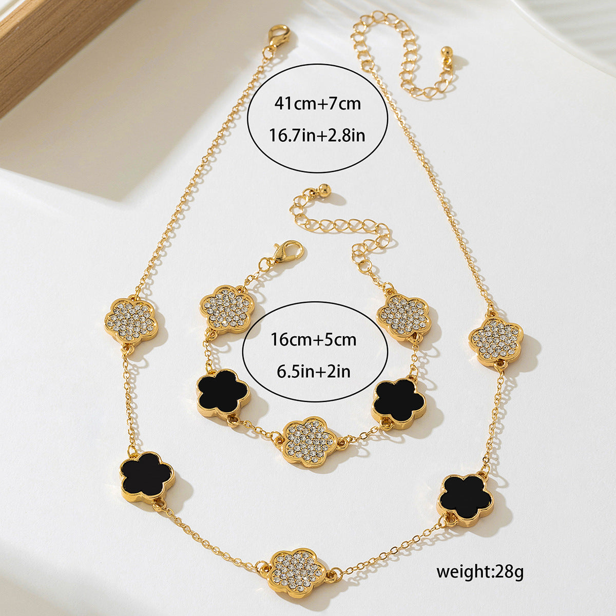 Elegant Clover Jewelry Set for Women by Planderful