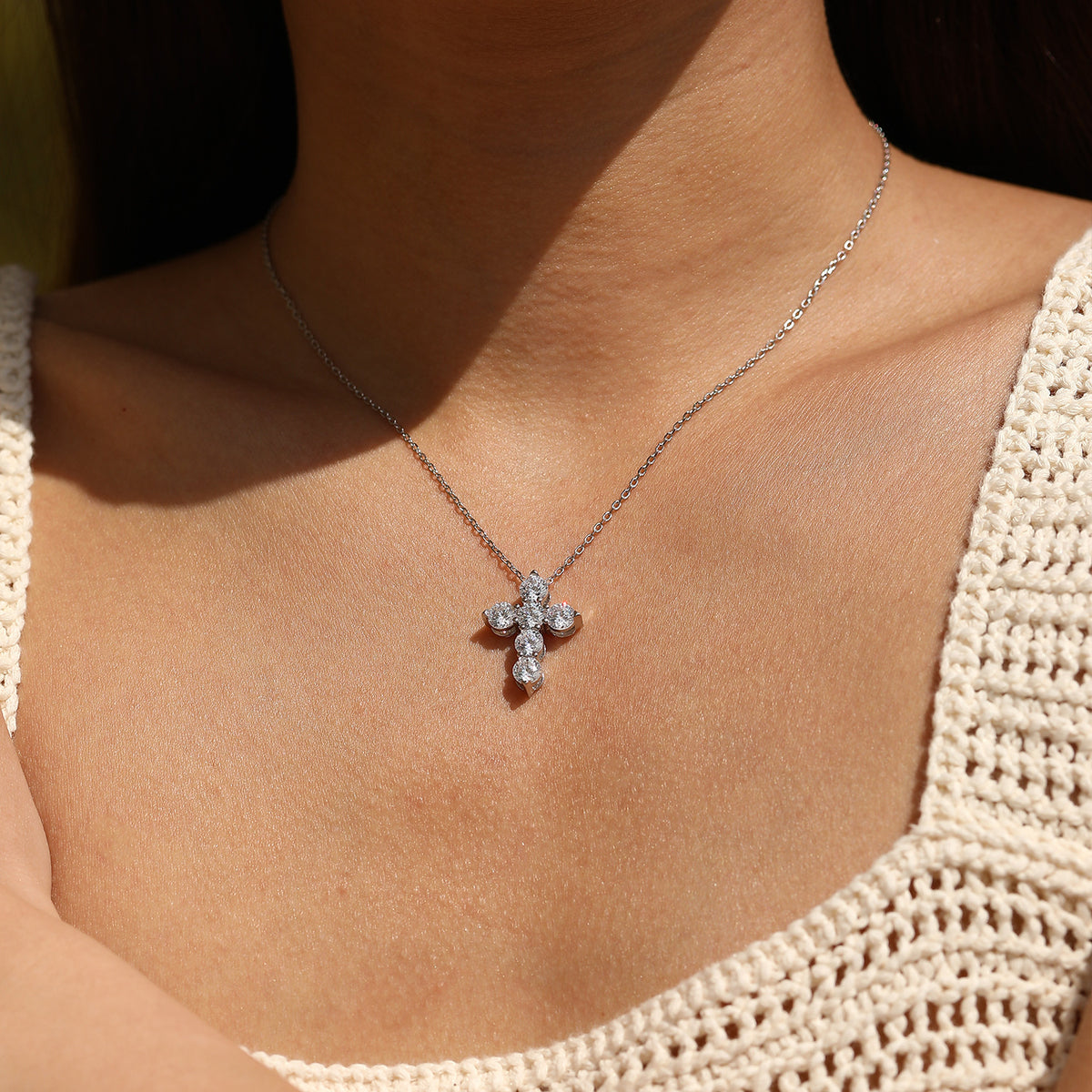 925 Sterling Silver Vintage Cross Moissanite Necklace