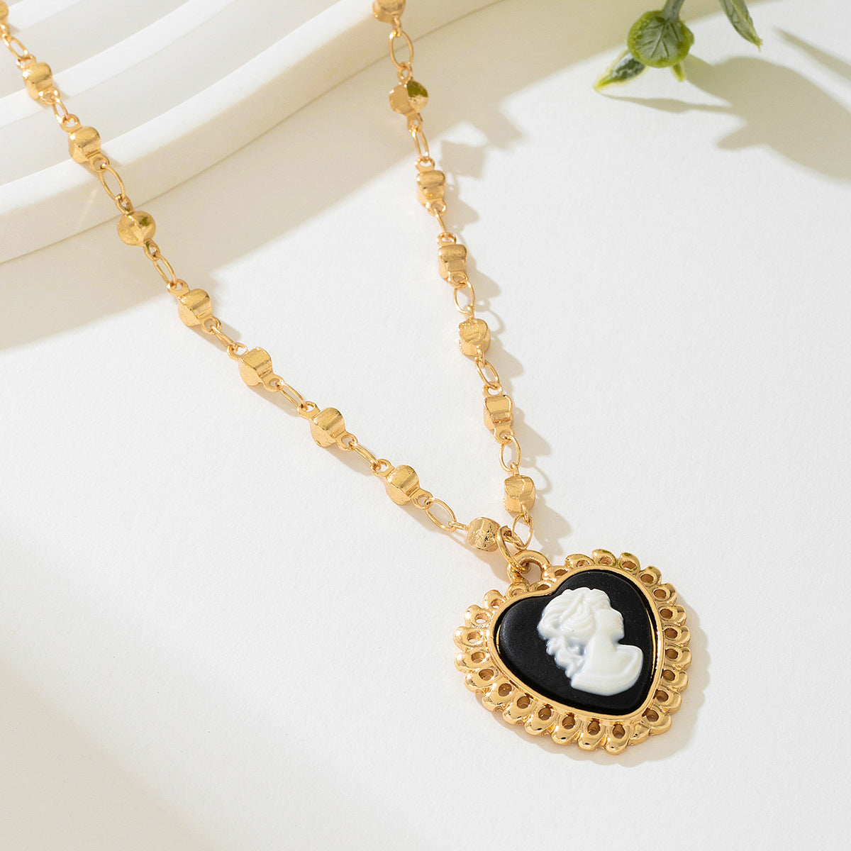 Planderful Vienna Verve Necklace – Elegant Retro French Design