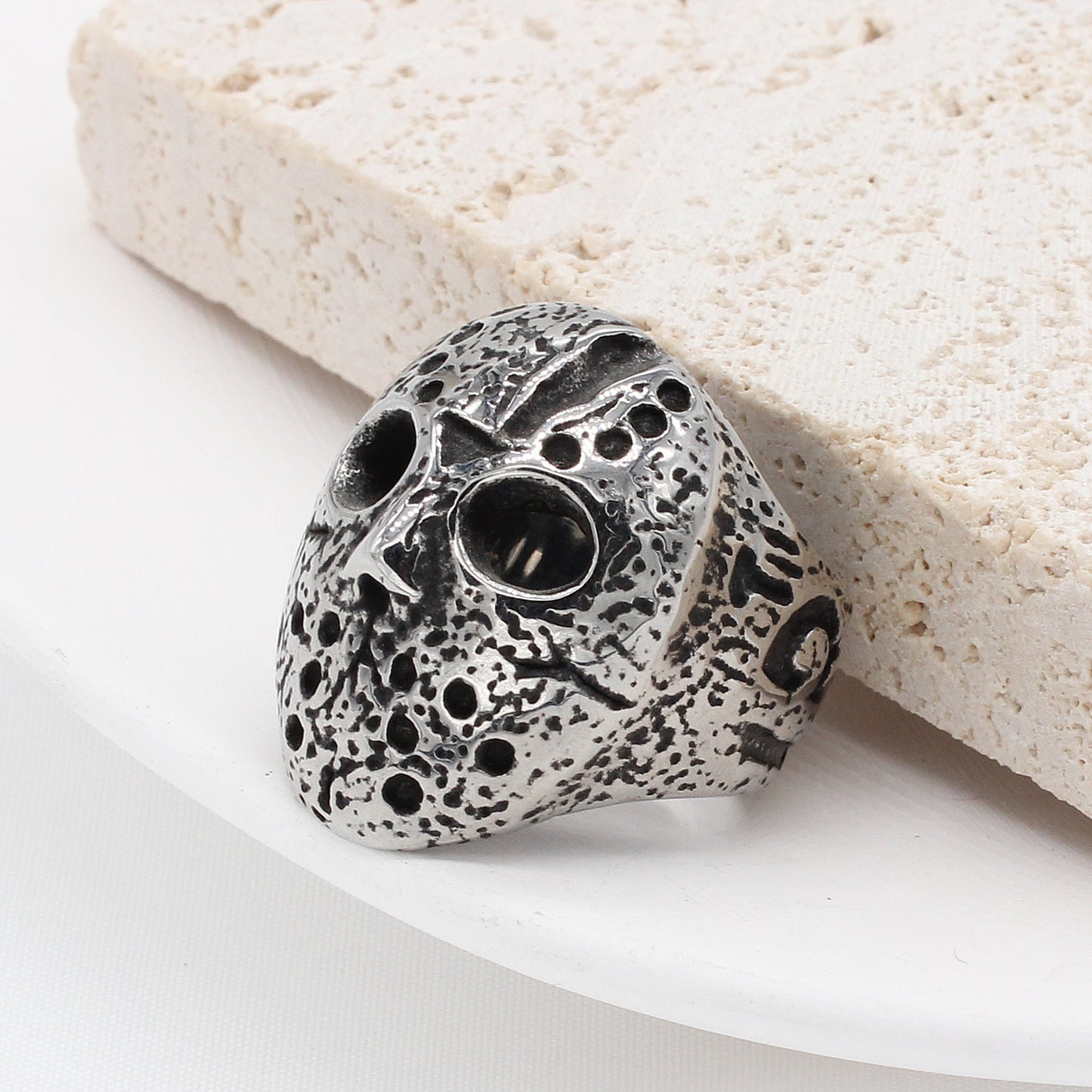 Planderful Skull Ring Steel Durable Unisex Gothic Accessory For Men And Women Statement Jewelry