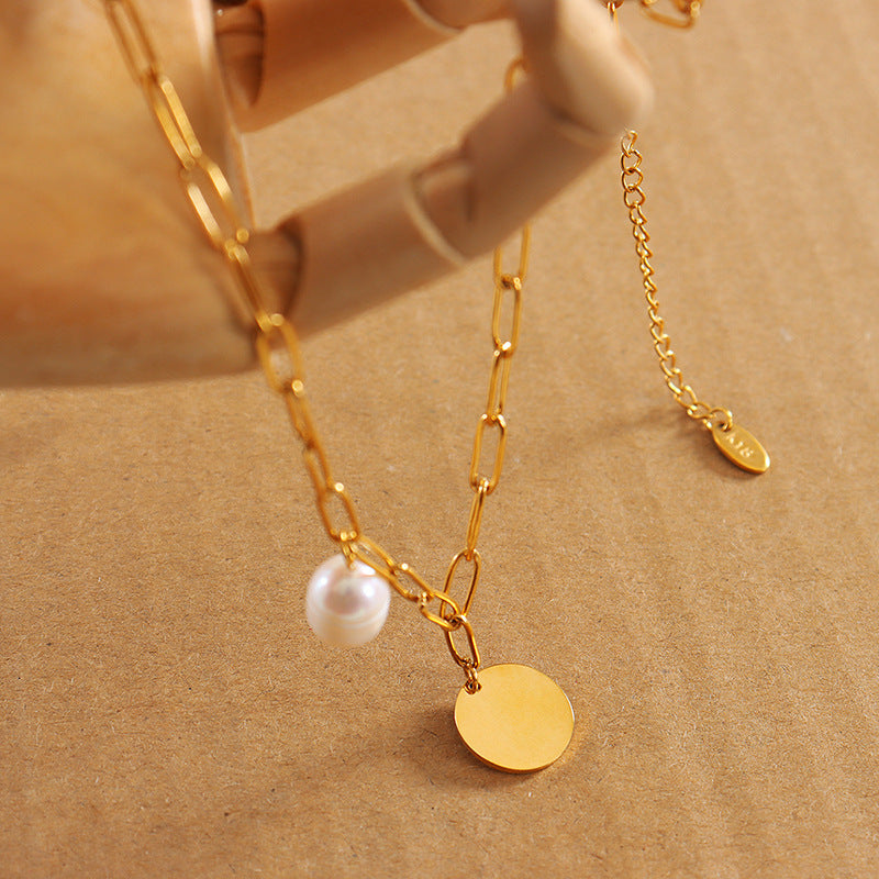 Elegant Geometric Baroque Pearl Necklace in Gold-Plated Titanium Steel