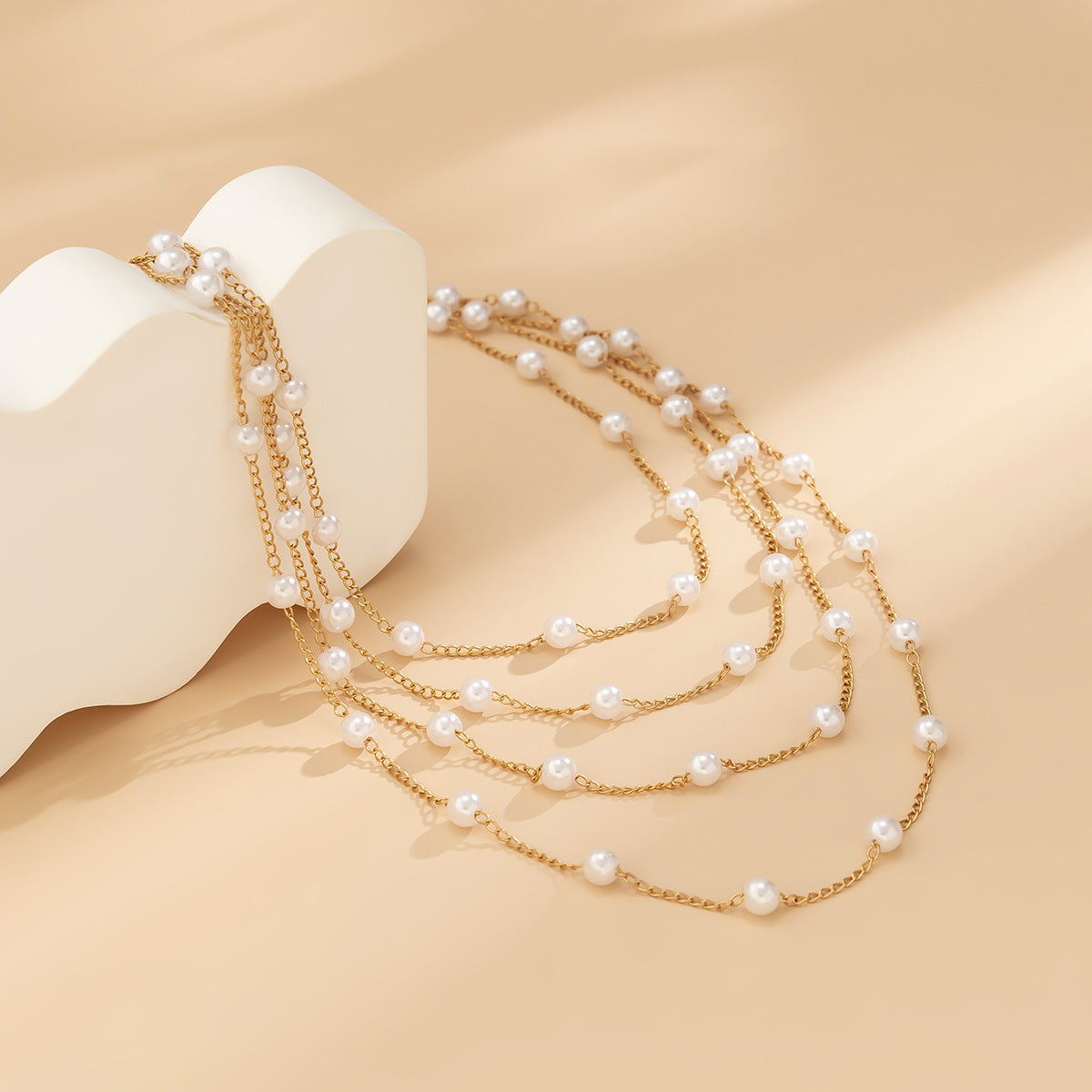 Planderful Vienna Verve Necklace – Elegant Y-Shaped Imitation Pearl Design