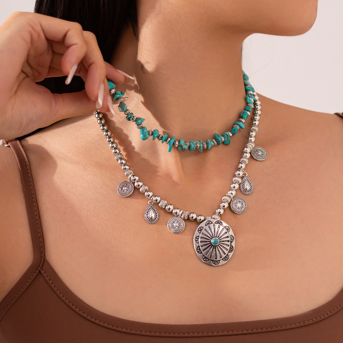 Planderful Vienna Verve Necklace – Retro Ethnic Style with Irregular Turquoise Beads