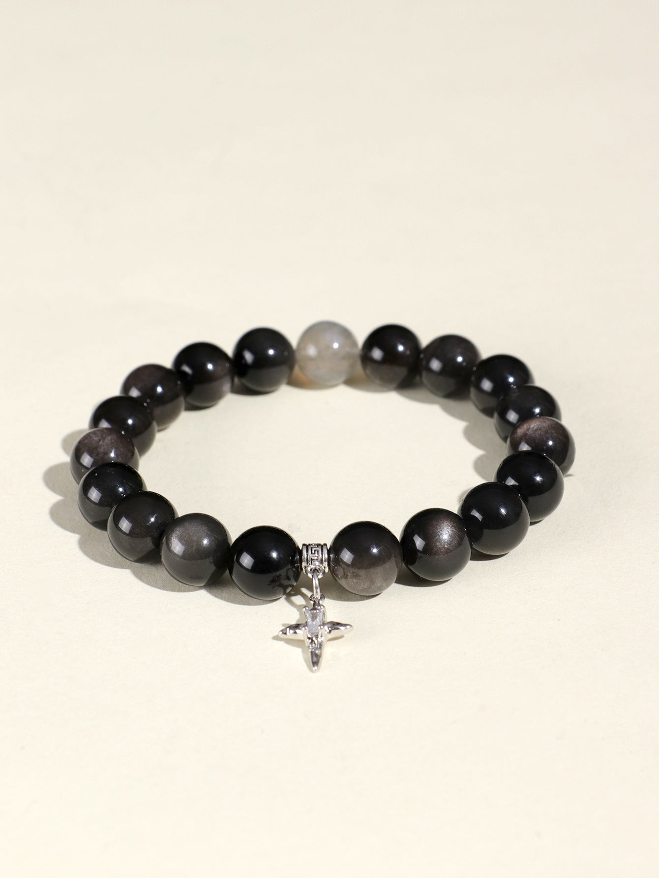 Planderful Fortune's Favor Bracelet – Fashionable High-End Crystal Design