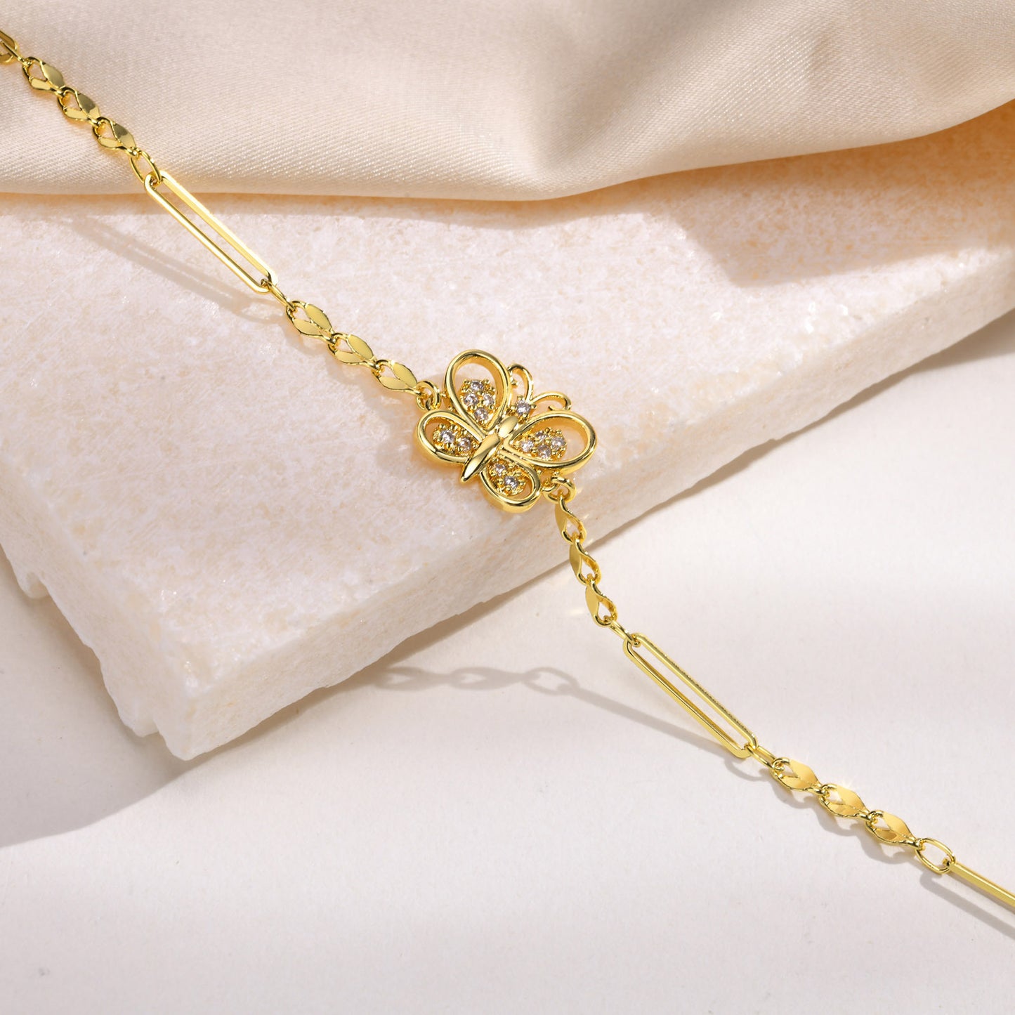 Butterfly Zircon Fashion Bracelet Women's Copper Material