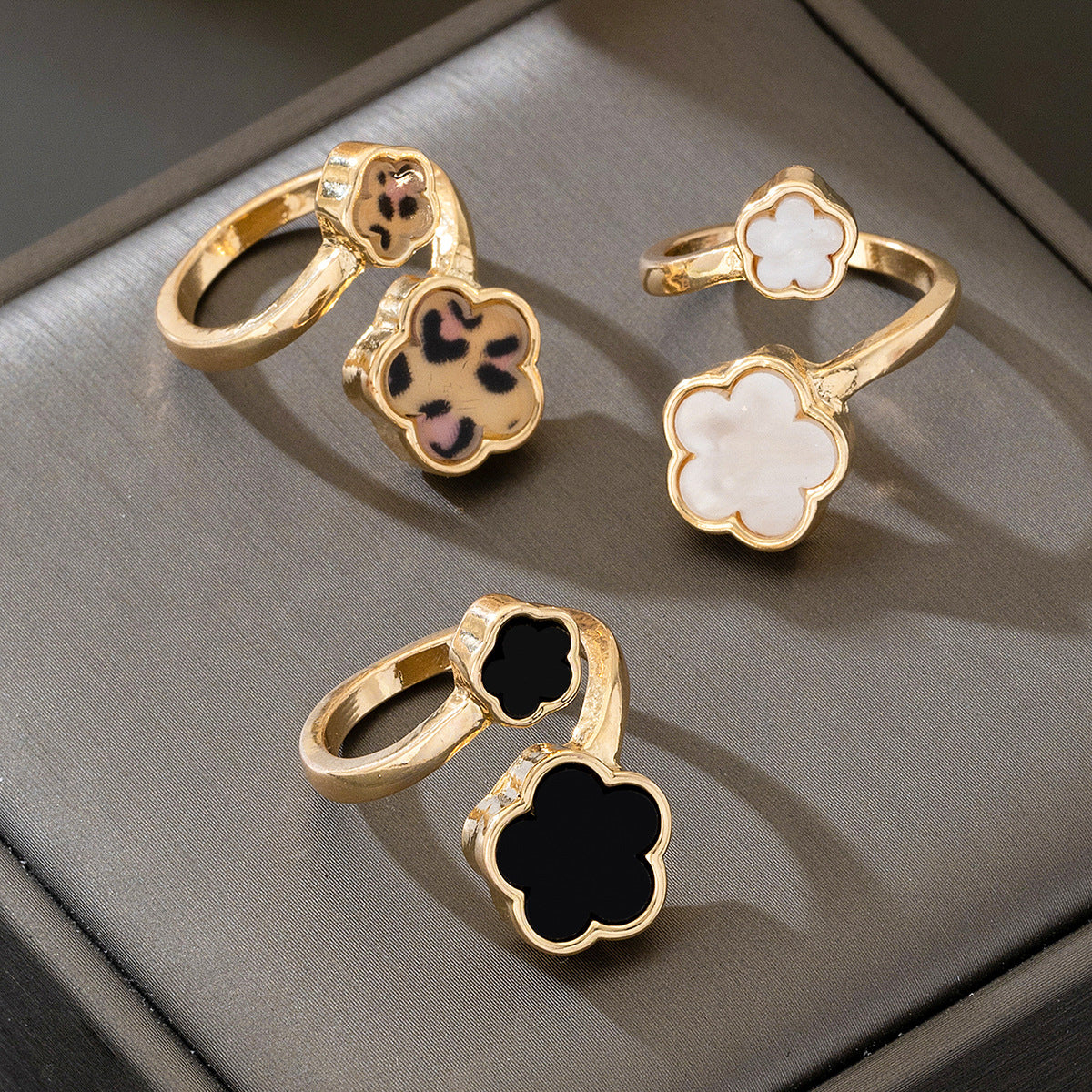 Elegant Leopard Print Bracelet and Ring Set for Women