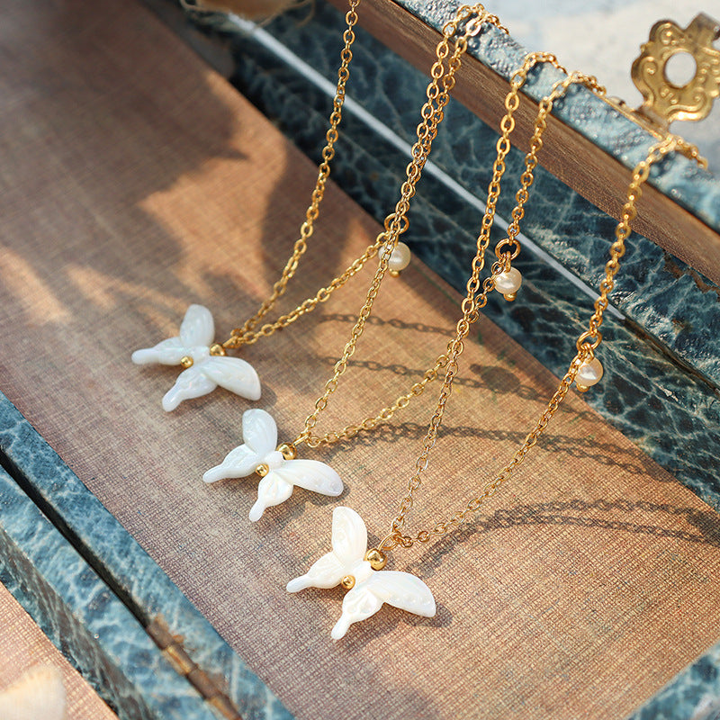 Korean Style Butterfly Pearl Necklace with Fragrant Wind Design