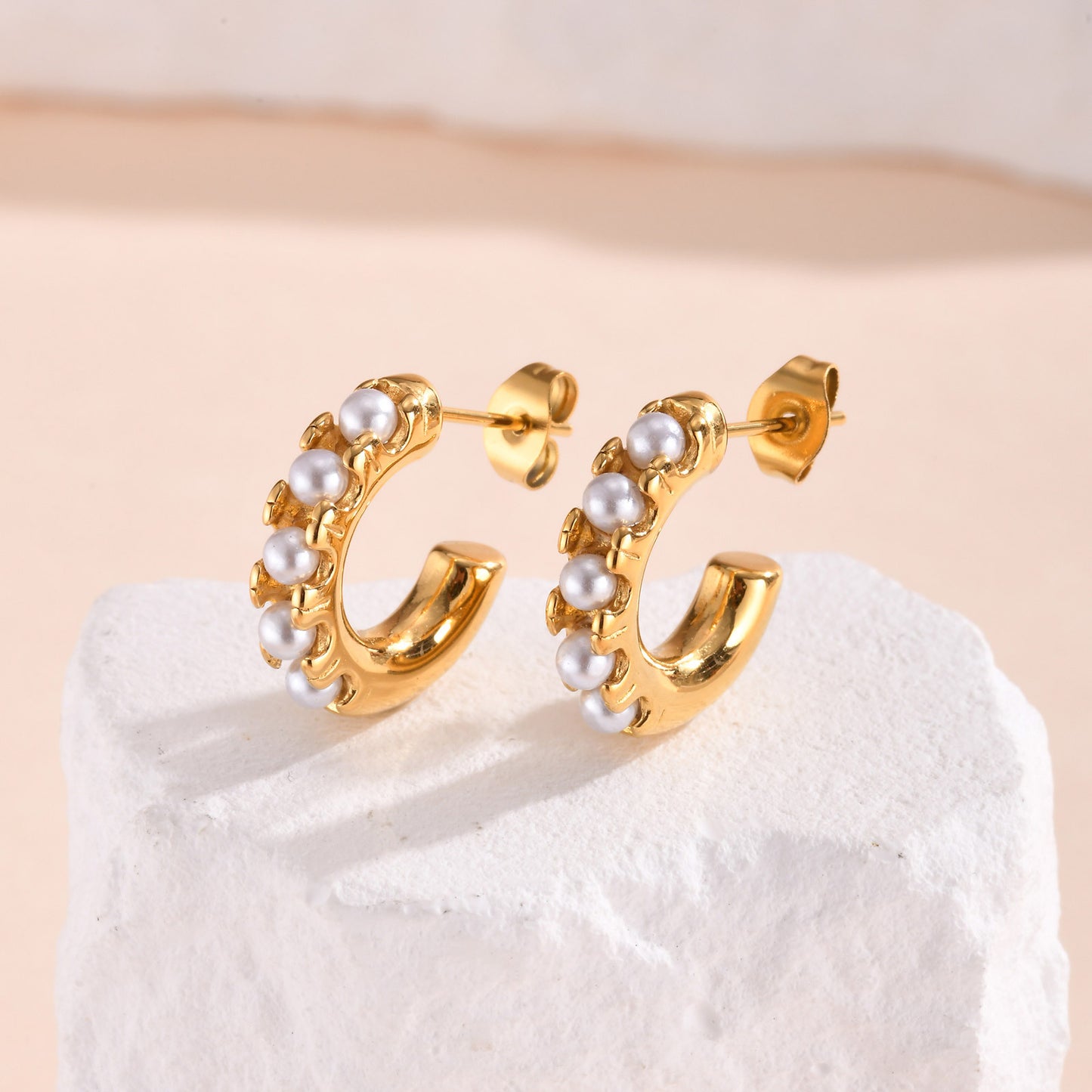 Stylish And Elegant Stainless Steel C Shaped Pearl Earrings