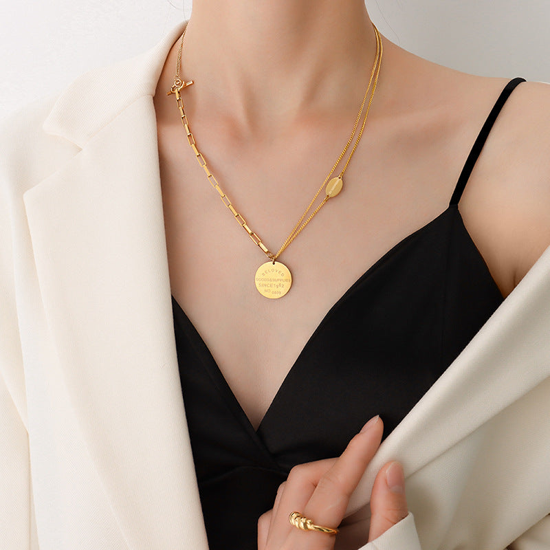 Golden Round Pendant Necklace with OT Buckle Design - European Style